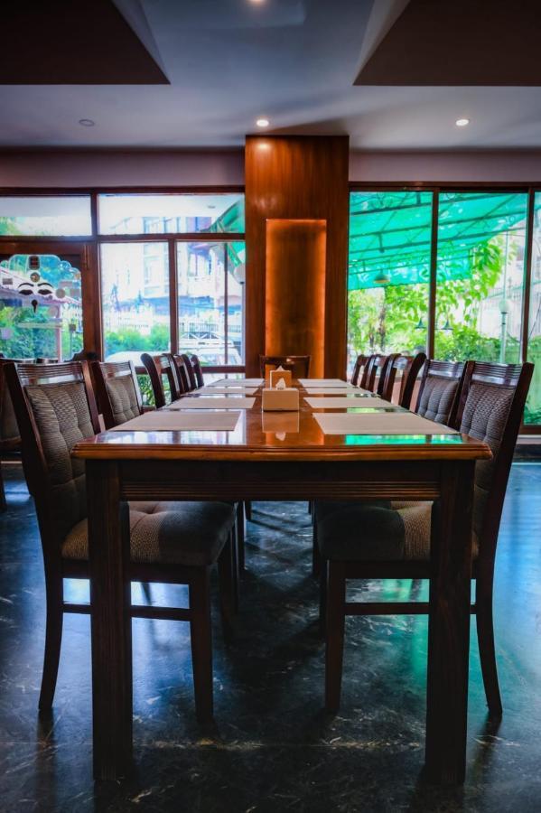 Kathmandu Prince Hotel ภายนอก รูปภาพ