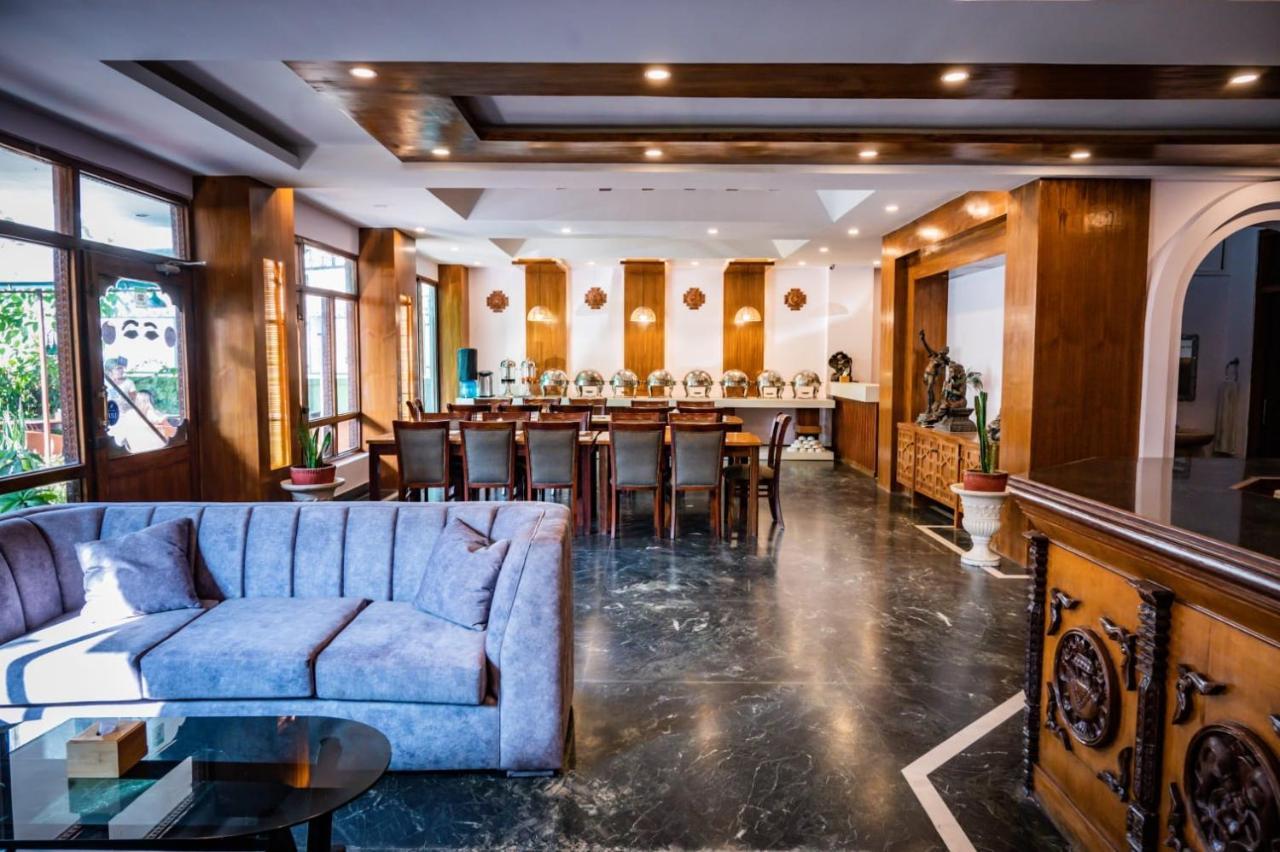 Kathmandu Prince Hotel ภายนอก รูปภาพ