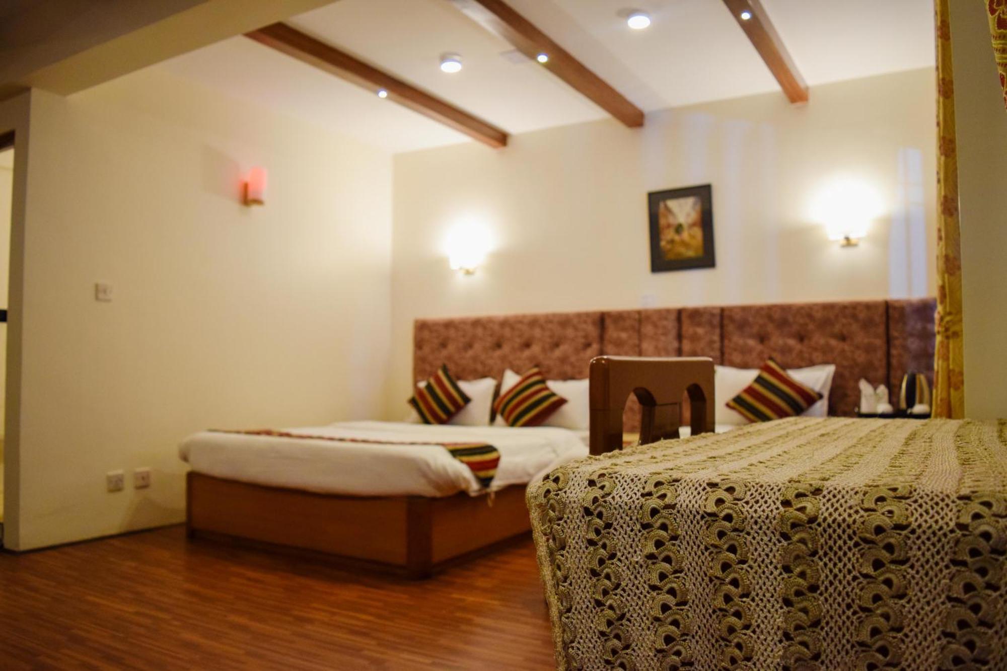 Kathmandu Prince Hotel ภายนอก รูปภาพ