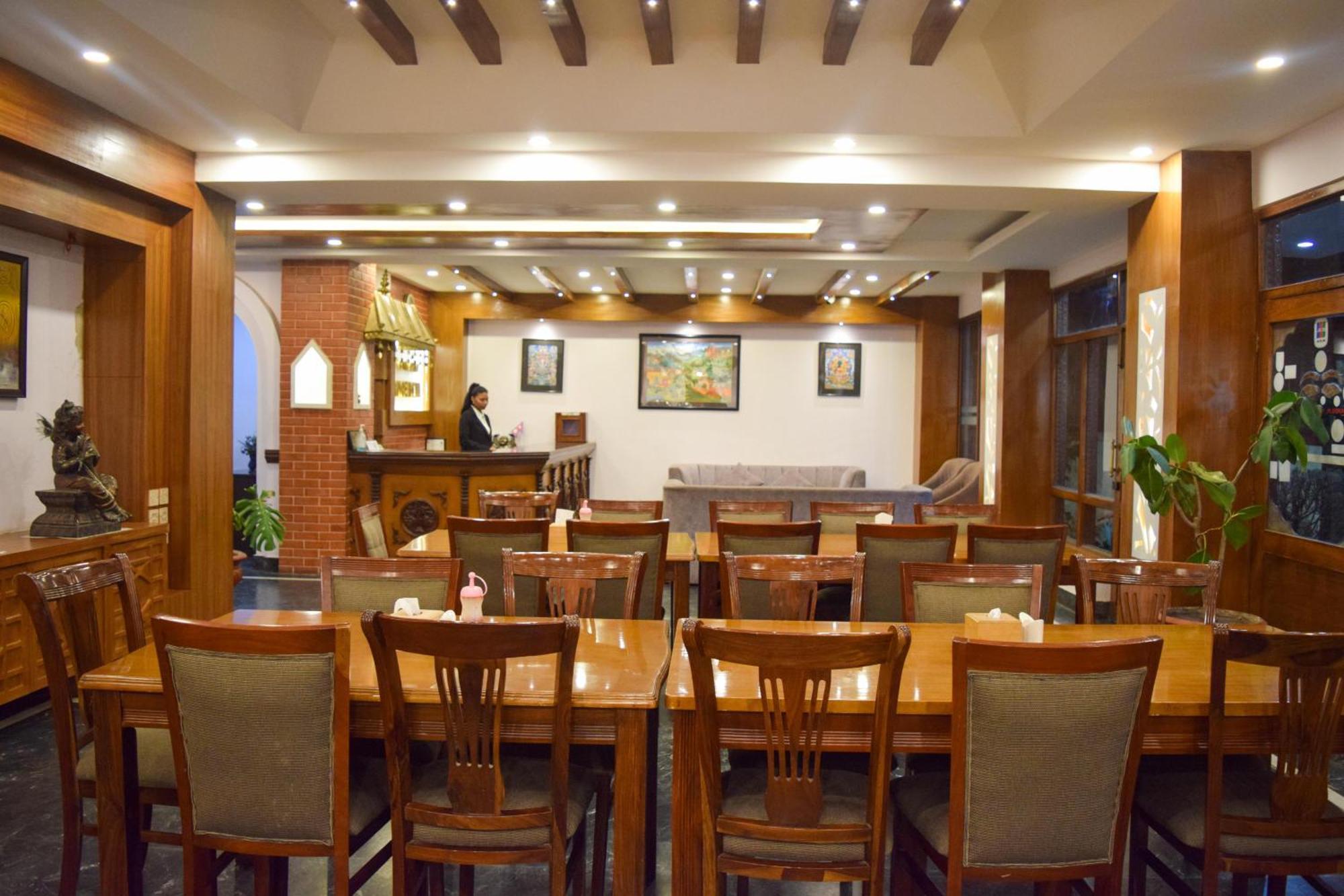 Kathmandu Prince Hotel ภายนอก รูปภาพ