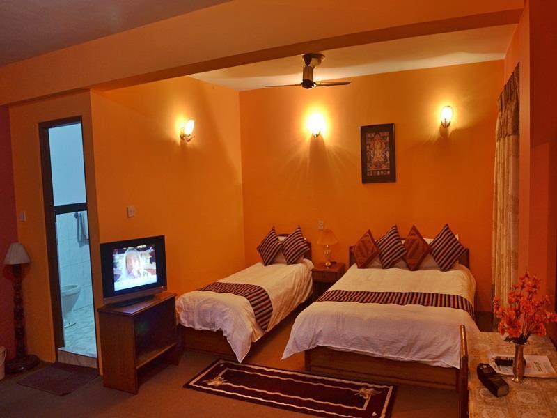Kathmandu Prince Hotel ภายนอก รูปภาพ
