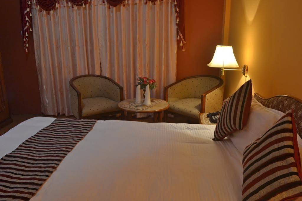Kathmandu Prince Hotel ภายนอก รูปภาพ