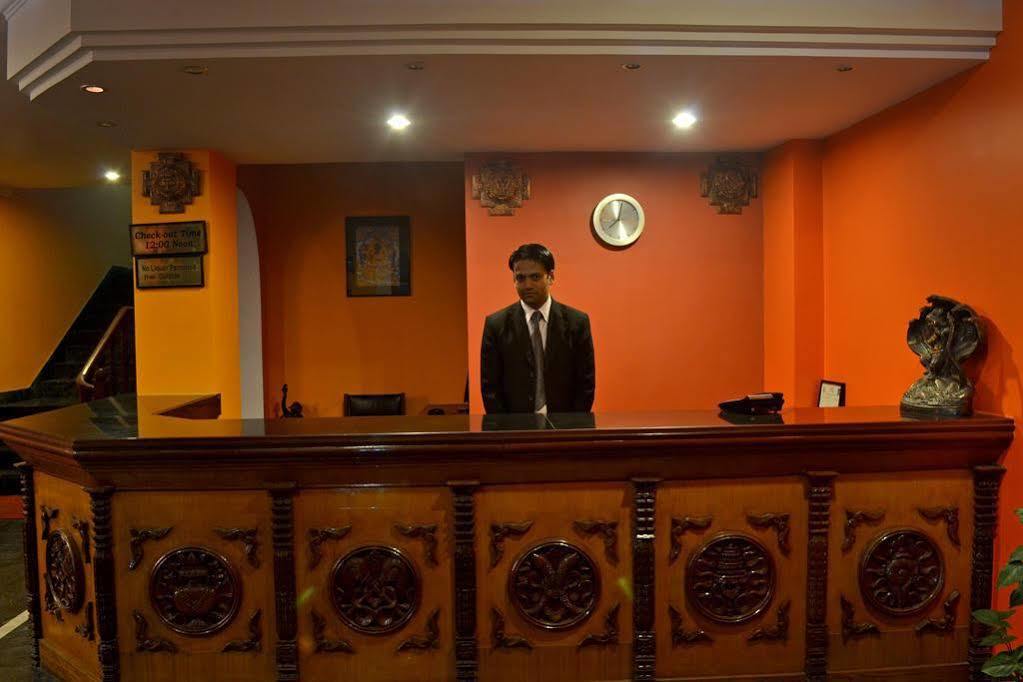 Kathmandu Prince Hotel ภายนอก รูปภาพ